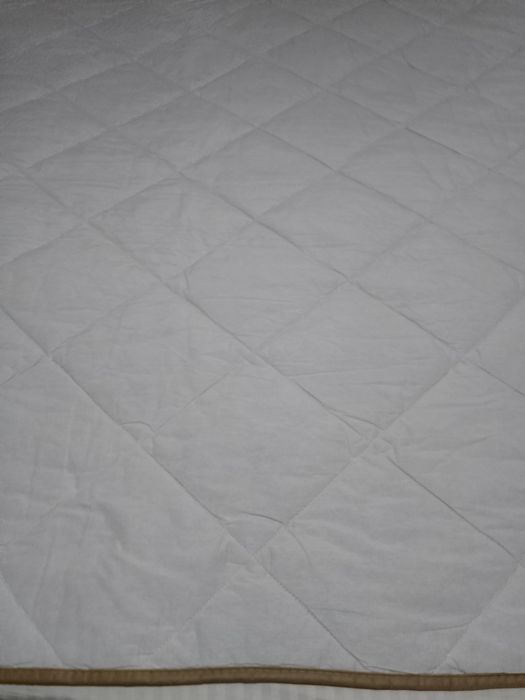 Двойно одеяло с пълнеж от мериносова вълна 195 /220 см а