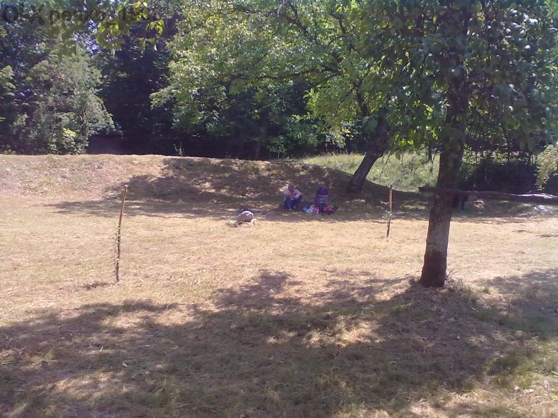 Продавам имот в гр.Априлци