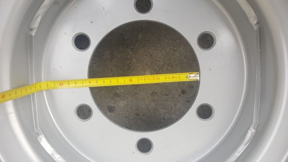 Cauciucuri noi 10.0/75-15.3 echipate pe janta livram in toata tara