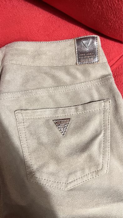 Pantalon Guess i