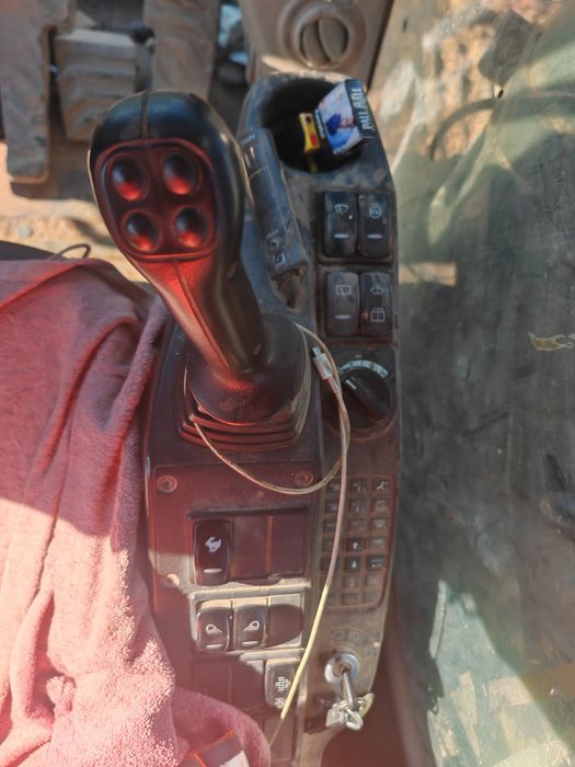 Excavator Volvo EC300Dl