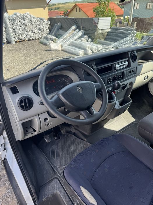 Vand Renault Master 2010 luna 7