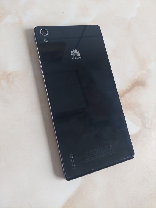 Vând Huawei Ascend P7 impecabil și perfect funcțional //poze reale