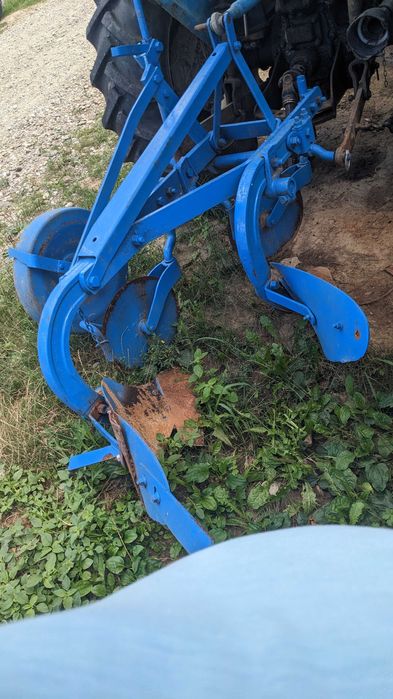 Tractor și freză+plug