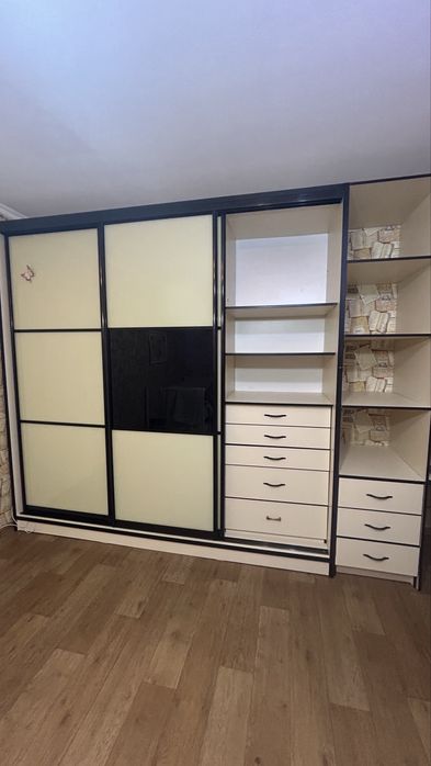 Шкаф-купе с рабочей зоной