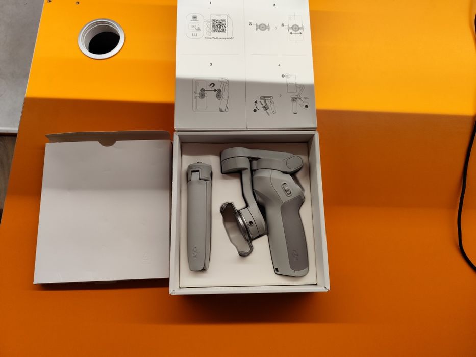 Stabilizator DJI Osmo Mobile SE - Nou-Accept la schimb și placă video