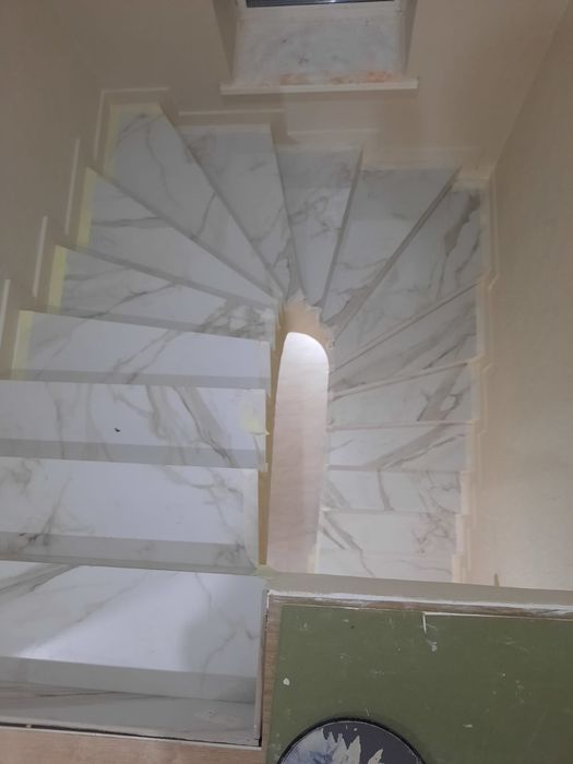 Уста курувчилар! Строительное бригада!