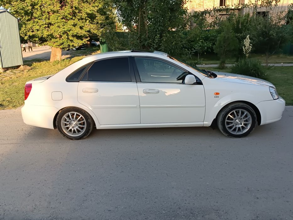 Lacetti 1.6 aftamat 2013