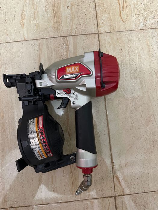 Pistol Pneumatic de Bătut Cuie în Rolă MAX SuperRoofer CN445R3