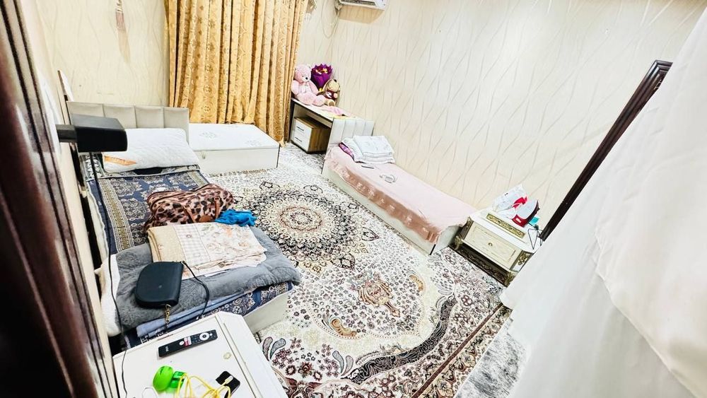 Bez Makler Samarqand Darvoza Inbazar yonidagi  kvartira qizlar uchun i