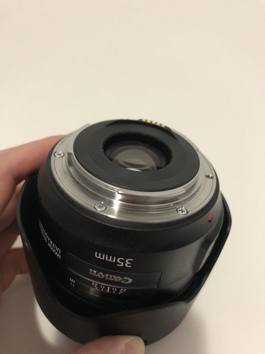 Canon 35mm F2 IS impecabil REZERVAT!
