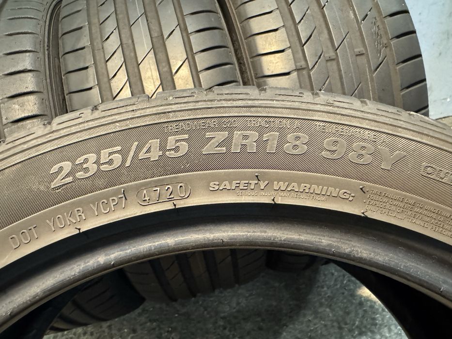 Гуми 235/45/18 KUMHO Ecsta