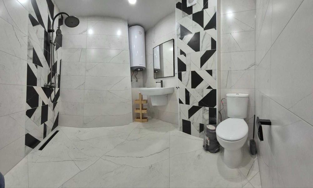 Дава се под наем Двустаен апартамент в Велико Търново, Център - 60 кв.м за 357 € - Снимка #3