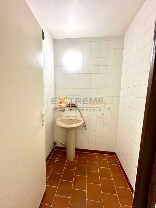 Продава се Тристаен апартамент в Варна, Кайсиева градина - 80 кв.м за 1500 €/кв.м - Снимка #15