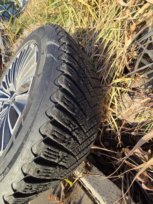 Зимние шины goodyear 225/65/18