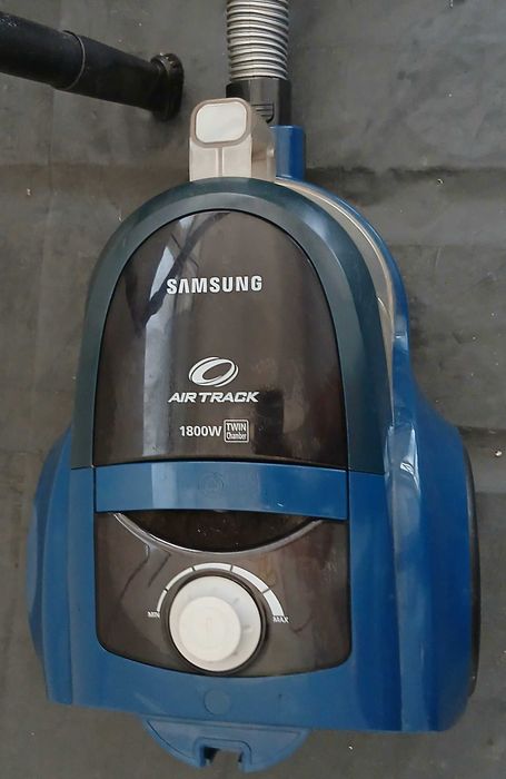 Прахосмукачка Samsung 1800W