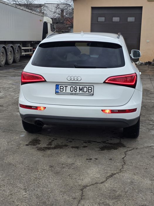 Vând Audi Q5 Facelift