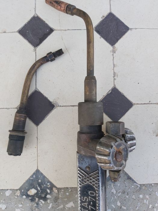 Lance și cuțit acetilenă