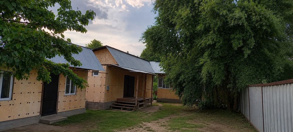 Продам 3 времянки на одном участке