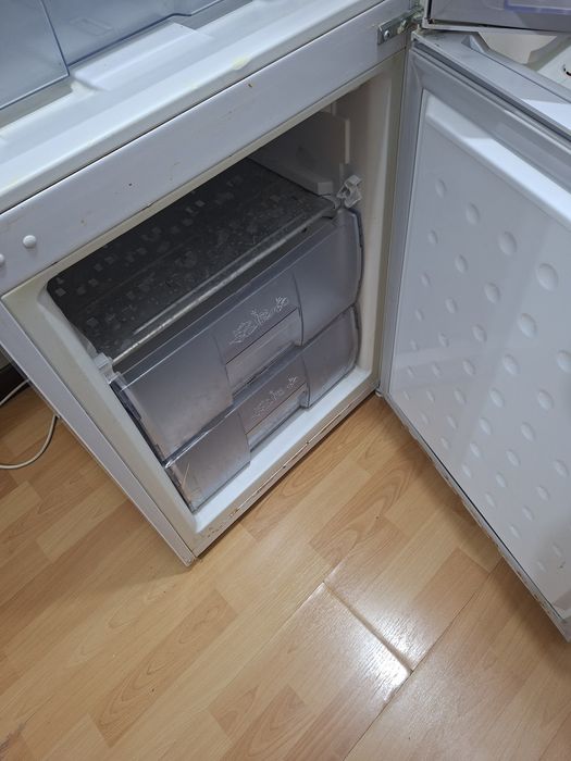 Продам холодильник