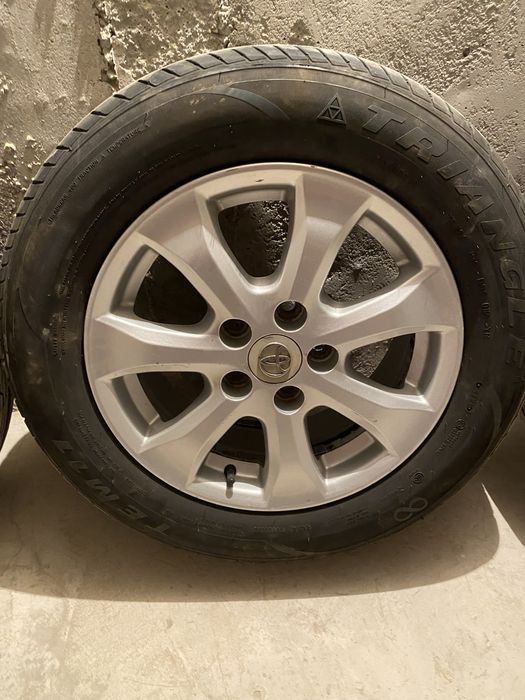 Тайота камри 40 титанка R16