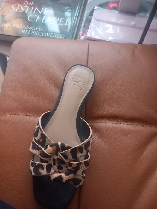 Flip flops/papuci/sandale marimea 36