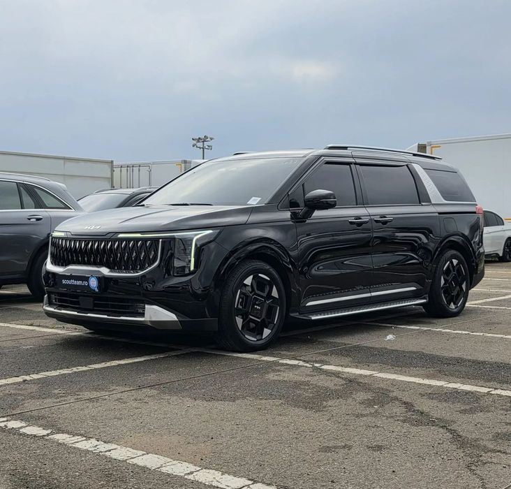 Kia Carnival 2024 diesel, 44.989 € — imagine 1
