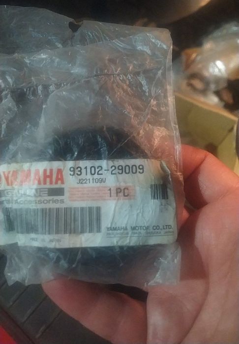 Подушки, сальники на гидроцикл Ямаха