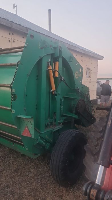 Рулонный пресс продаю