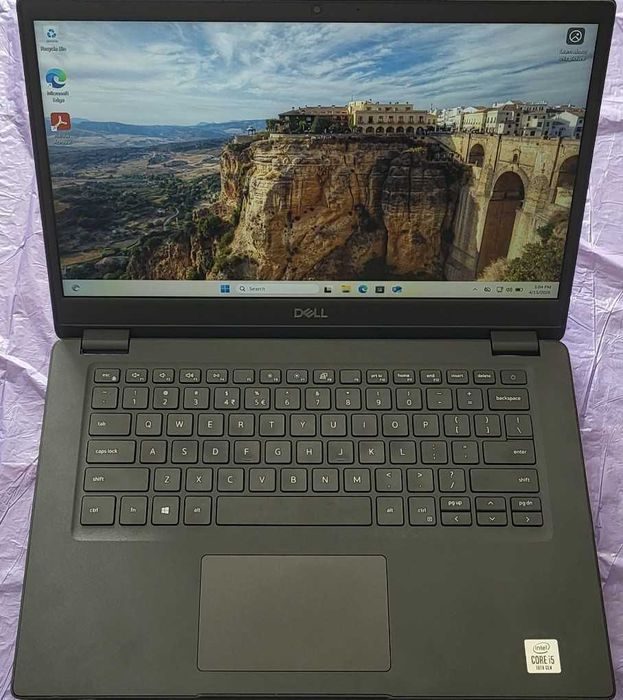 Dell Latitude 3410, i5 10th gen, 256Gb SSD, 8GB RAM (Ca nou - folie de protectie pe margini)