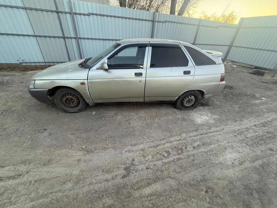 Автомобиль ВАЗ 2112