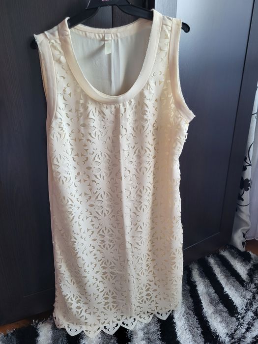 Vand rochii 15 lei bucata