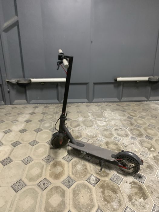 Электро самокат  xaomi m365