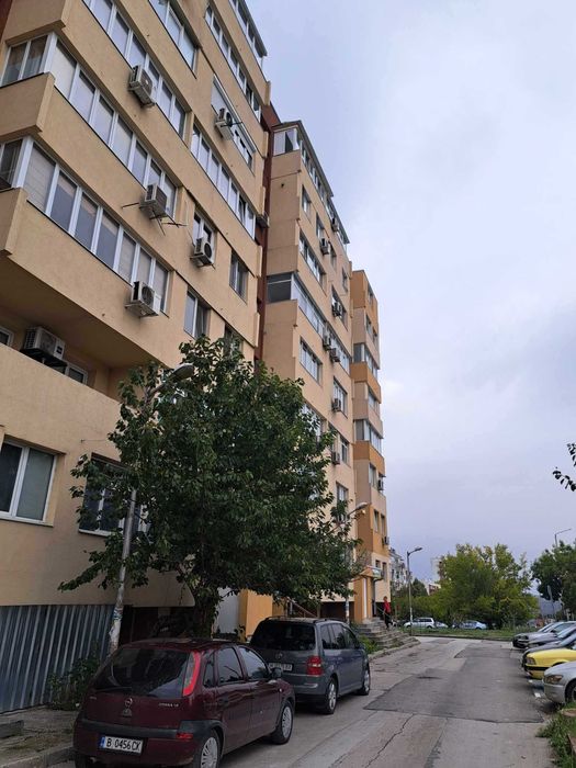 Дава се под наем Двустаен апартамент в Варна, Възраждане 1 - 44 кв.м за 73000 € - Снимка #2