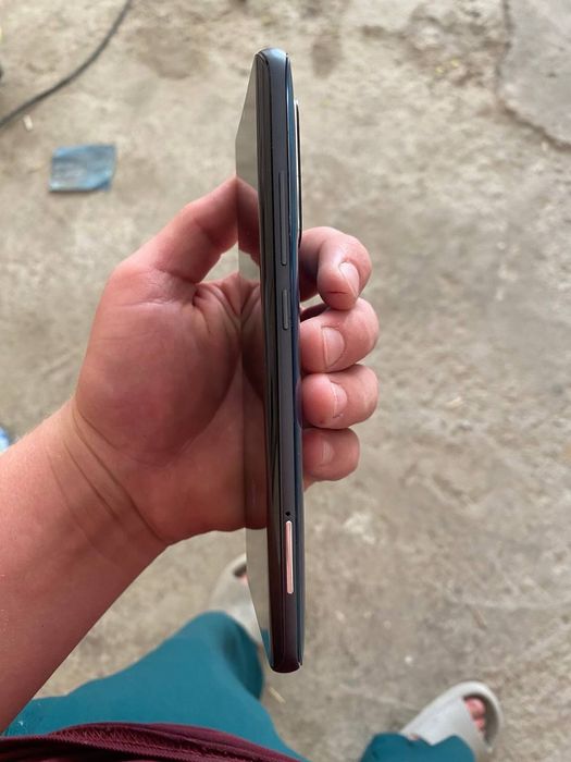 Xiomi note 10 holati tiniq