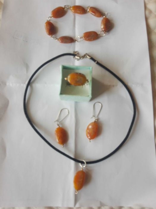 Кехлибар,старинен,естествени камъни,комплект,Уникален,неповторим