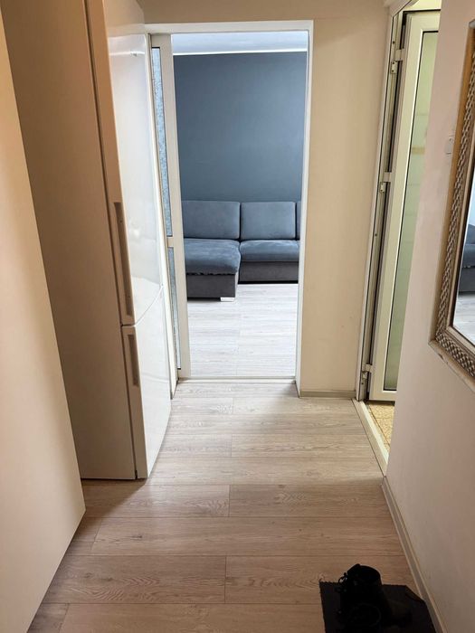 Închiriez garsonieră 33 m² zona Mega Mall, etajul 7/10,bloc cu lift.