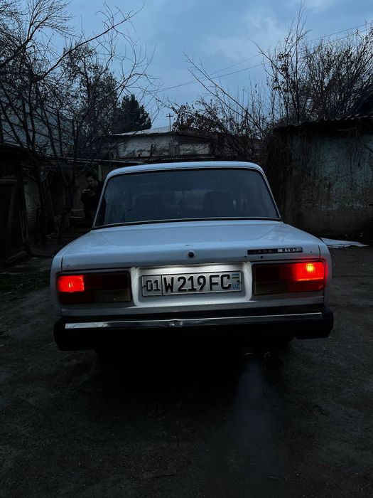 Срочно . Срочно продам  2107