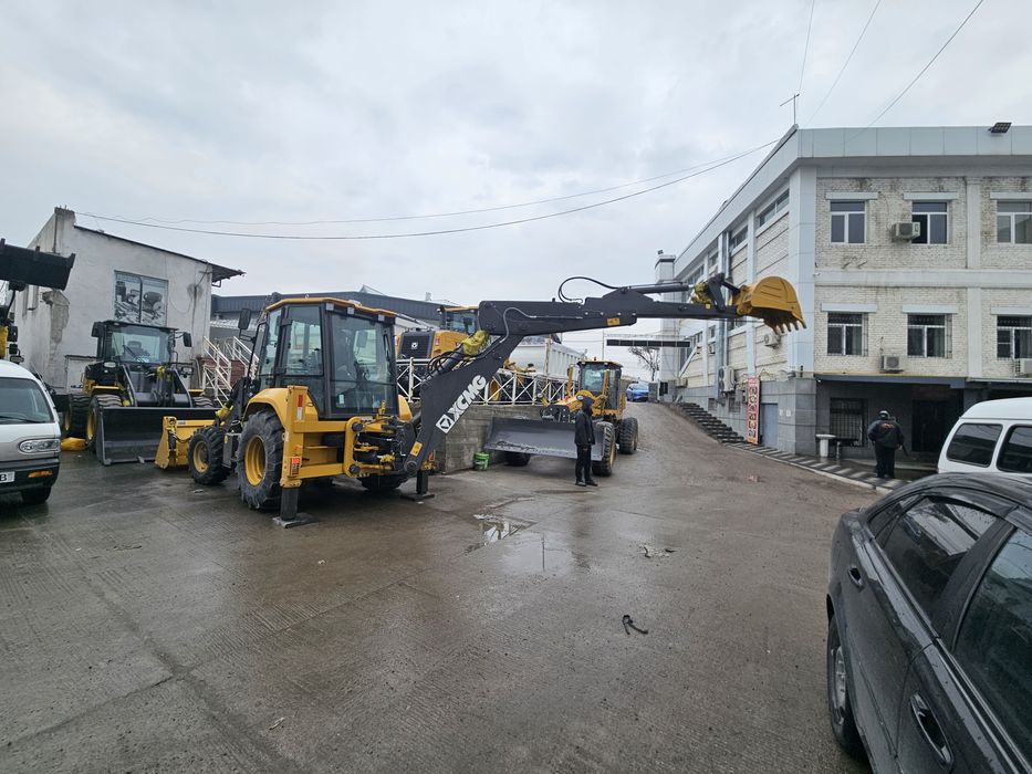 Экскаватор погрузчик xcmg xc870hk