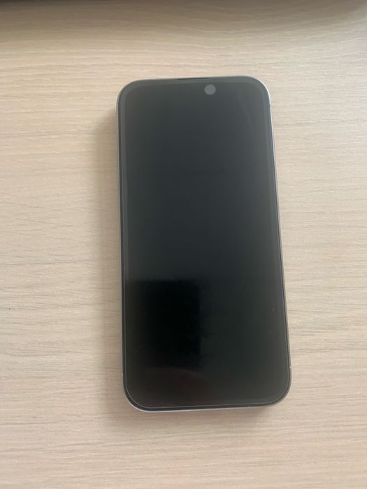I phone 15 pro- white titanium, без забележки 256GB