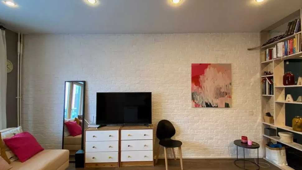 Дава се под наем Двустаен апартамент в Пловдив, Южен - 60 кв.м за 265.2 € - Снимка #2