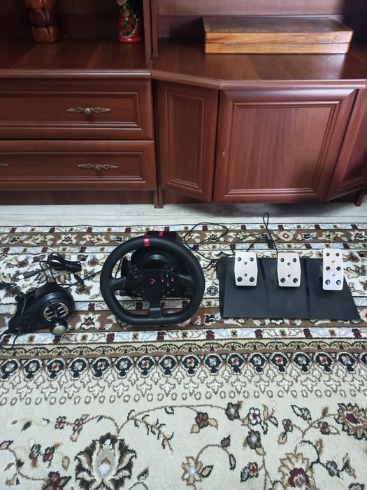 Продам игровой руль