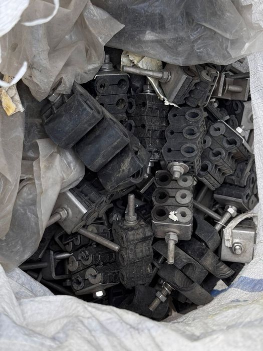 Продам крепёжи для электро - проводов