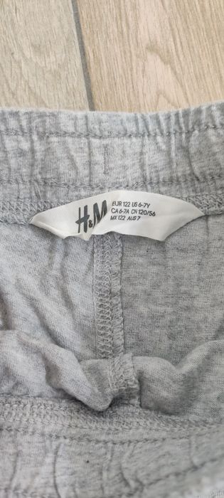 Pantaloni scurți pentru băieți. Pentru vârsta de 6-7 ani. Lot 30 lei