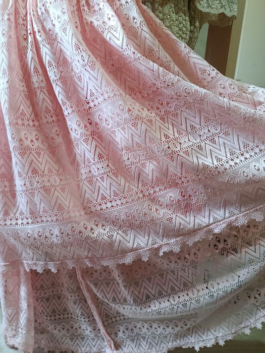 Платье нарядное на 7-9 лет