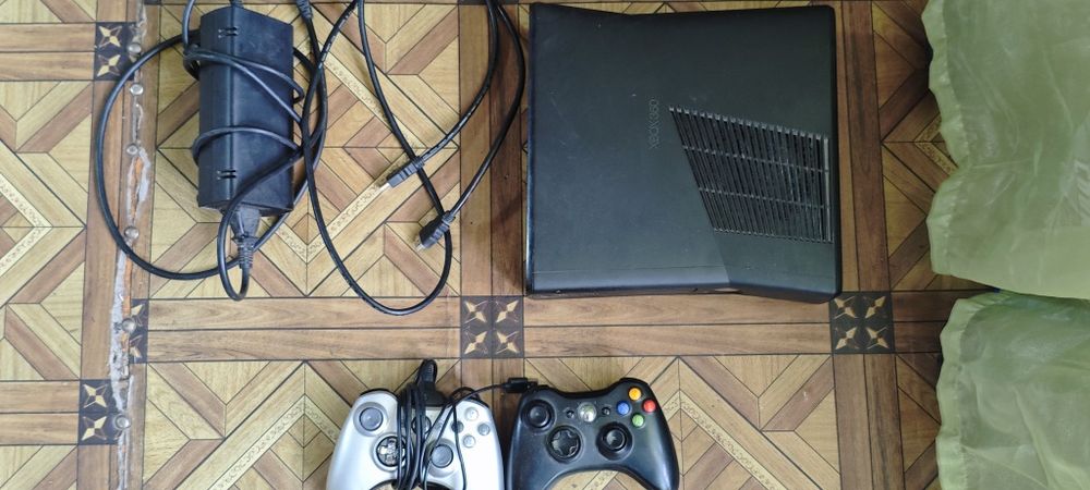 Продам обменяю xbox 360 slim