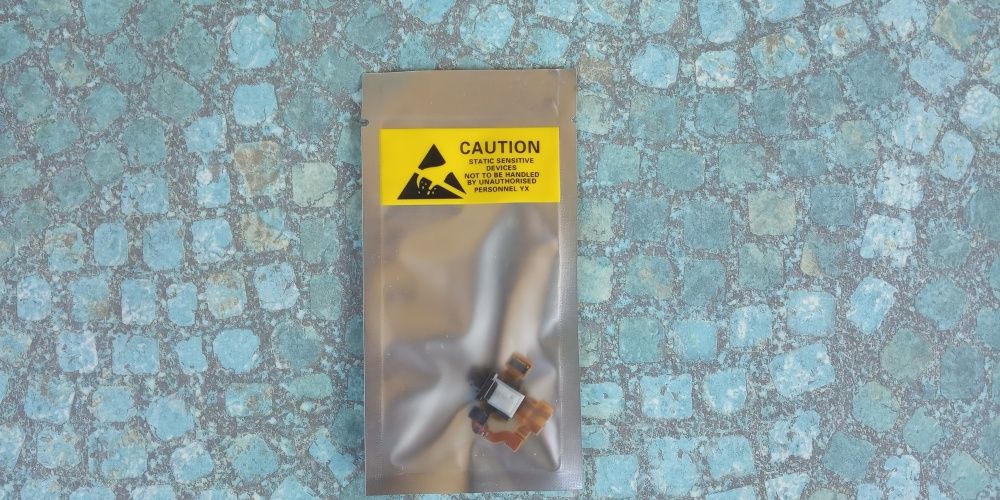 Sony Xperia Z3 Compact,Sony Xperia L