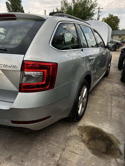 Aripă dreapta spate Skoda Octavia 3 break facelift 2018