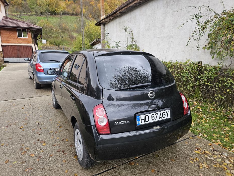 Vând nissan micra