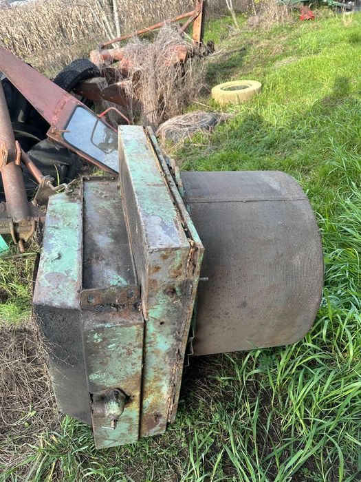 Radiator motor original Combină Sema 110, complet cu carcasă, curățat.